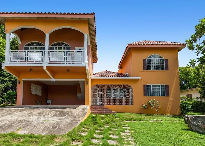 Yanceylargo-6br Two-story Estate With Mountain Views * Montego Bay