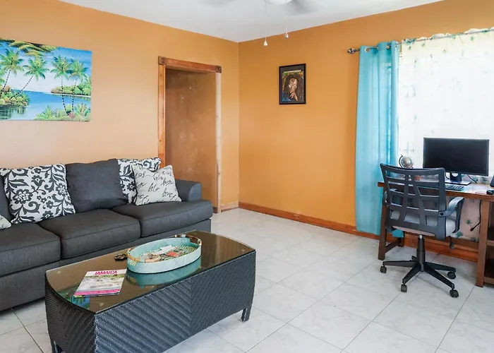 Yanceylargo-6br Two-story Estate With Mountain Views * Montego Bay