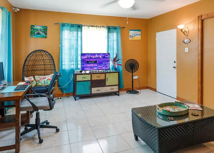 Villa Yanceylargo-6br Two-story Estate With Mountain Views *