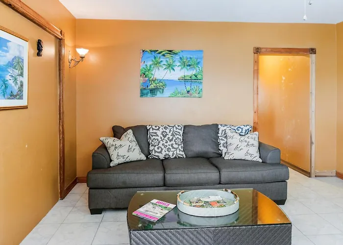 Yanceylargo-6br Two-story Estate With Mountain Views * Montego Bay