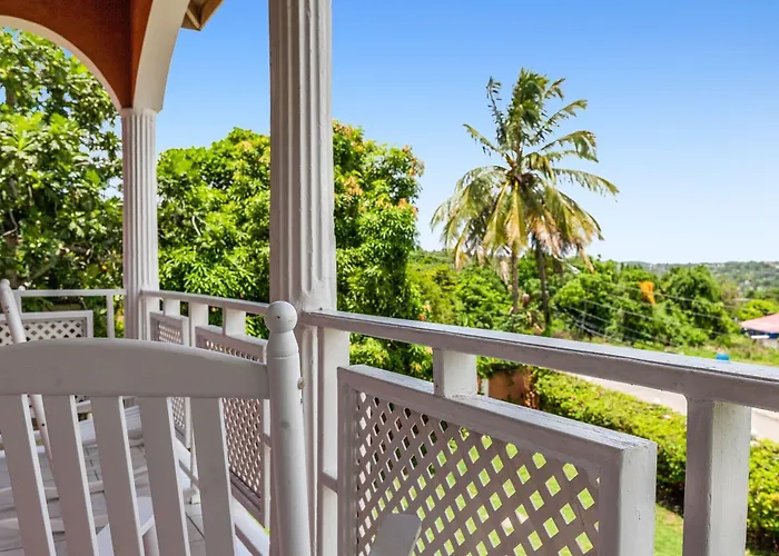 Yanceylargo-6br Two-story Estate With Mountain Views Montego Bay